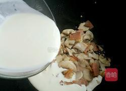 奶油蘑菇意面的做法图解5