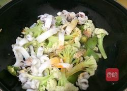 青椒炒菜花的做法图解8