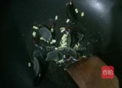 番茄皮蛋汤的做法图解5