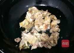 青辣椒炒鸡肉的做法图解4