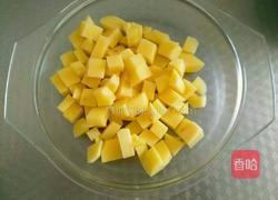 胡萝卜土豆炖牛肉的做法图解2