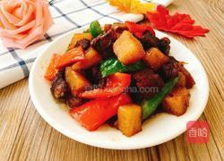 猪肉烧土豆的做法图解1