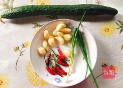 蒜拌黄瓜的做法图解1