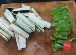 青椒焖茄子的做法图解2