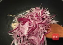胡萝卜炒洋葱的做法图解4