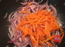 胡萝卜炒洋葱的做法图解5