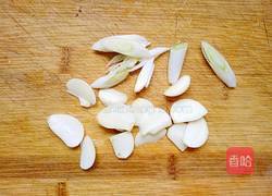 辣椒炒猪皮的做法图解3