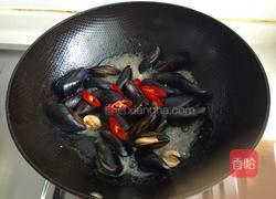 炒淡菜的做法图解5