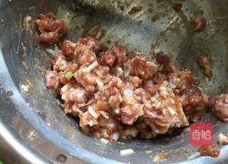 韭菜木耳水饺的做法图解3