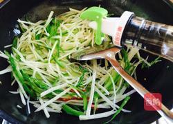 土豆丝炒青椒的做法图解6