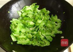 素炒苦瓜的做法图解5