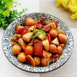 口菇鹌鹑蛋烧肉的做法[图]