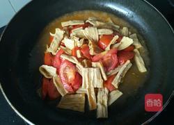 西红柿炒豆腐皮的做法图解6
