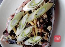 豉汁蒸鱼头的做法图解4