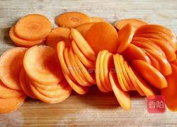 胡萝卜干的做法图解2