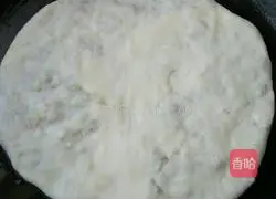 Illustration of how to make thin crust pie 12