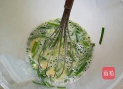 鸡蛋韭菜煎饼的做法图解5
