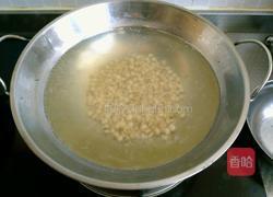 薏米红豆莲子粥的做法图解4