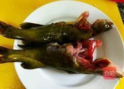 黄骨鱼豆腐汤的做法图解1