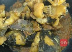 浇汁红烧鱼的做法图解13