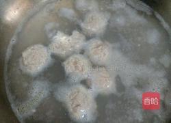 猪肉丸子的做法图解4