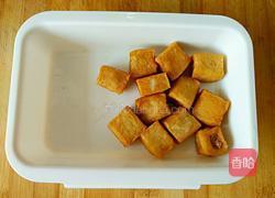 炸鱼豆腐的做法图解1