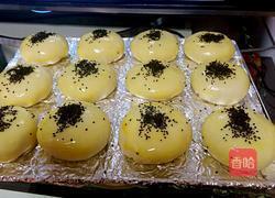 酥皮月饼(蛋黄豆沙馅)的做法图解12