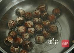 栗子鸡汤的做法图解1