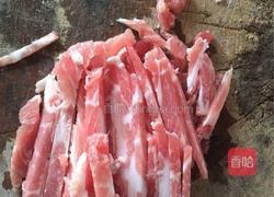 卷心菜小炒的做法图解1