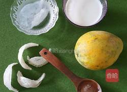 木瓜牛奶燕窝的做法图解1