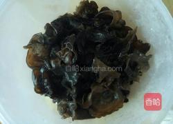 木耳芹菜包子的做法图解6