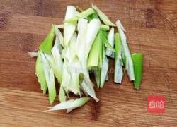 大酱炒鸡蛋的做法图解2