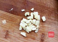 芹菜木耳的做法图解3