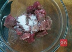 土豆豆角炖牛肉的做法图解2