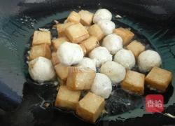 鱼丸鱼豆腐炒时蔬的做法图解3
