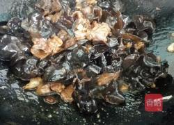 木耳炒牛肉的做法图解5