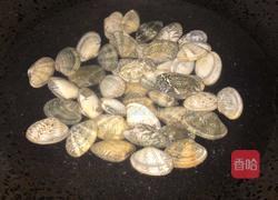 红烧花蛤的做法图解1