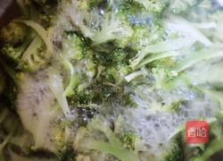 西兰花炒番茄的做法图解4