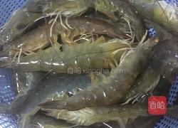 盐水大虾的做法图解1