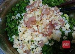 韭菜鸡蛋虾仁饺子的做法图解5
