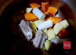 胡萝卜土豆炖排骨的做法图解4