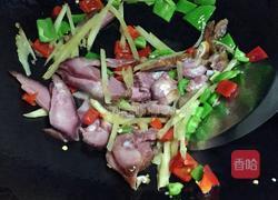 仔姜炒卤猪舌的做法图解4