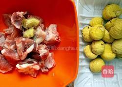 粟子焖排骨的做法图解1