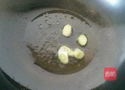 芹菜虾仁的做法图解4