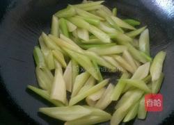 芹菜虾仁的做法图解5