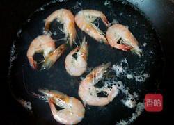 鲜虾意面的做法图解3