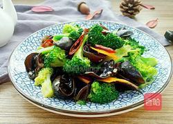 西兰花拌木耳的做法图解10