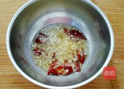 西兰花拌木耳的做法图解7