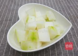 冬瓜鸡腿汤的做法图解2