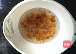 桂花葡萄干桃胶羹的做法图解3